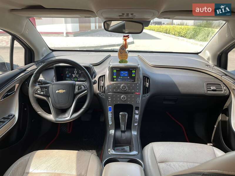 Хэтчбек Chevrolet Volt 2011 в Днепре