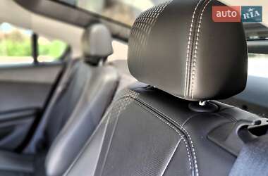 Хэтчбек Chevrolet Volt 2010 в 