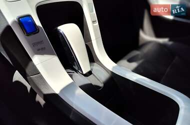 Хэтчбек Chevrolet Volt 2010 в 