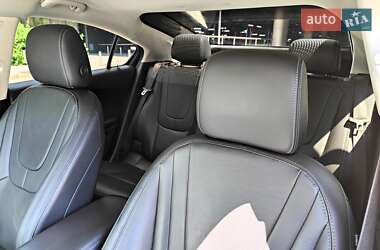 Хэтчбек Chevrolet Volt 2010 в 