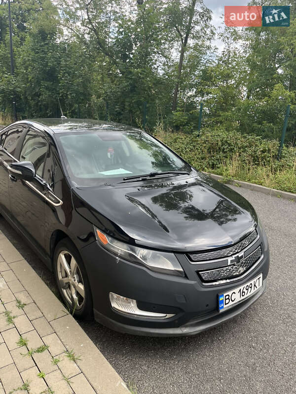 Хэтчбек Chevrolet Volt 2010 в Львове
