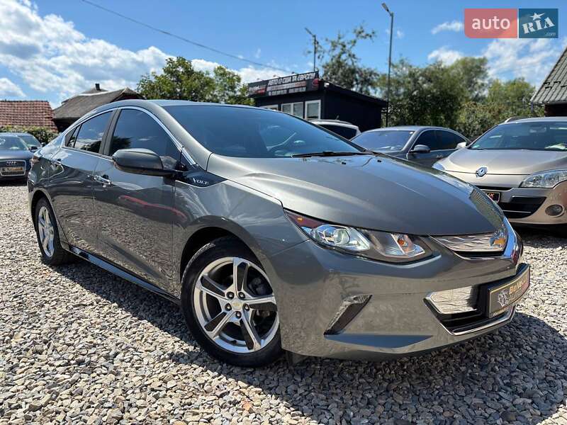 Хэтчбек Chevrolet Volt 2017 в 