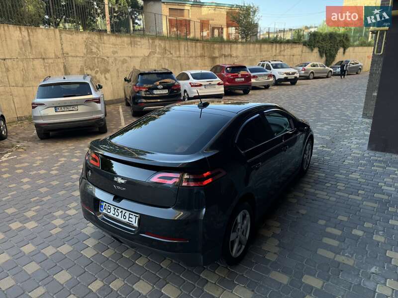 Хэтчбек Chevrolet Volt 2015 в Виннице