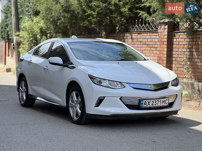 Хетчбек Chevrolet Volt 2017 в Києві