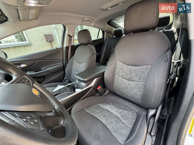 Хетчбек Chevrolet Volt 2017 в Києві
