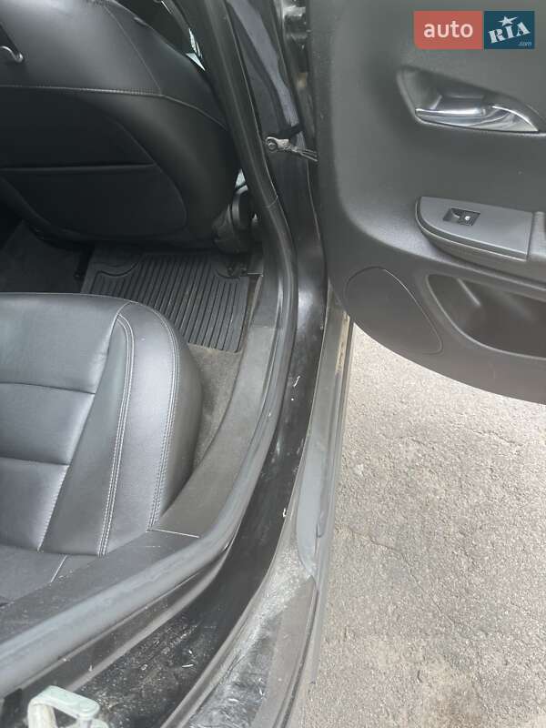 Хэтчбек Chevrolet Volt 2012 в Тернополе