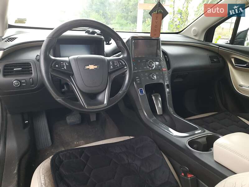 Хэтчбек Chevrolet Volt 2011 в Кременчуге