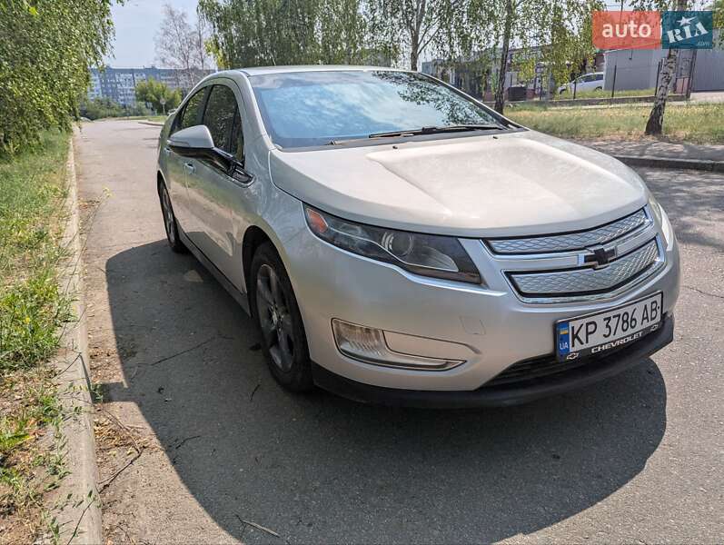 Хэтчбек Chevrolet Volt 2013 в 