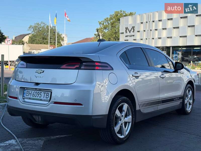 Хэтчбек Chevrolet Volt 2014 в Одессе