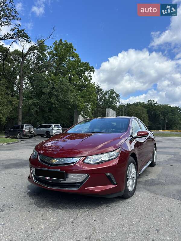 Хэтчбек Chevrolet Volt 2016 в Киеве