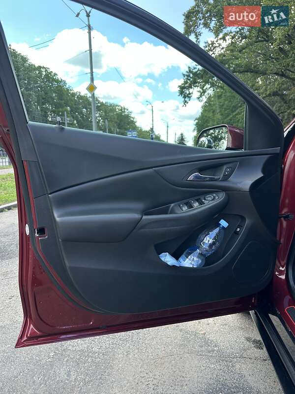 Хэтчбек Chevrolet Volt 2016 в Киеве