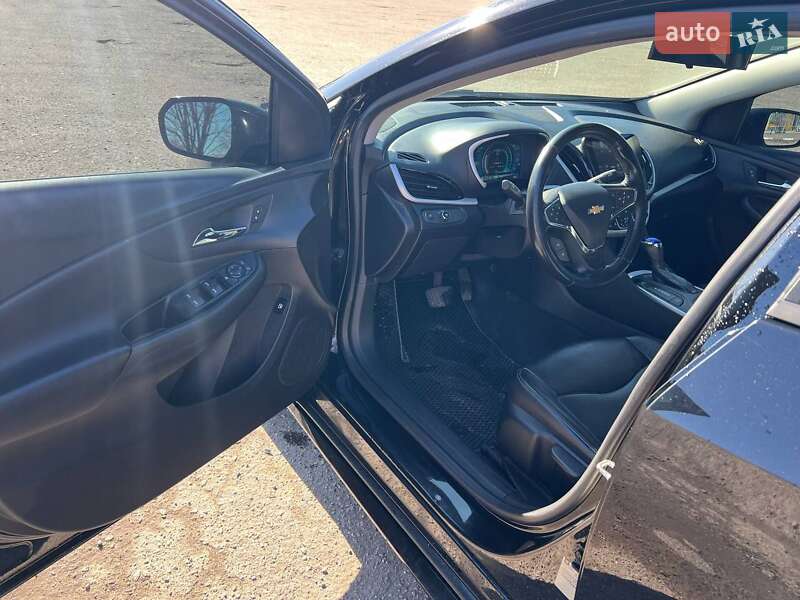 Хэтчбек Chevrolet Volt 2016 в Львове
