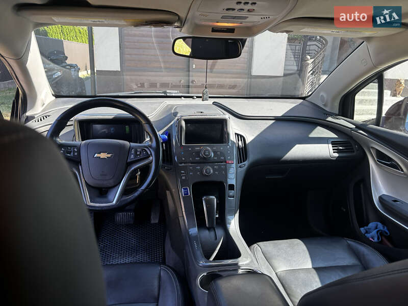 Хэтчбек Chevrolet Volt 2015 в Ивано-Франковске