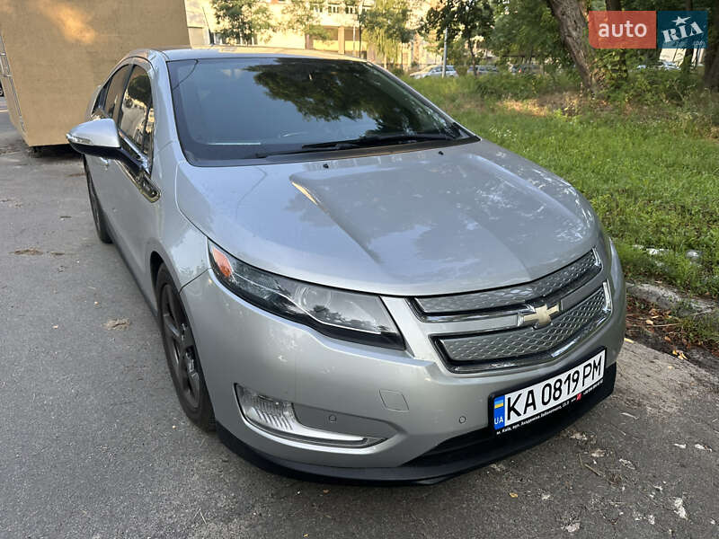 Хетчбек Chevrolet Volt 2010 в Києві