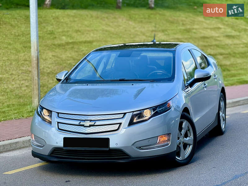Хэтчбек Chevrolet Volt 2011 в Киеве