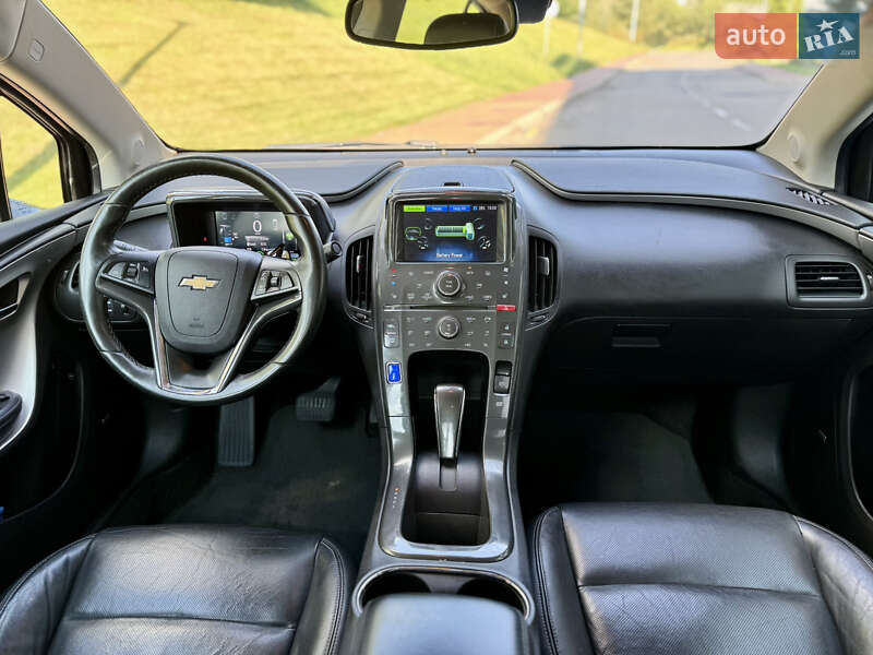 Хэтчбек Chevrolet Volt 2011 в Киеве