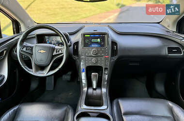 Хэтчбек Chevrolet Volt 2011 в 