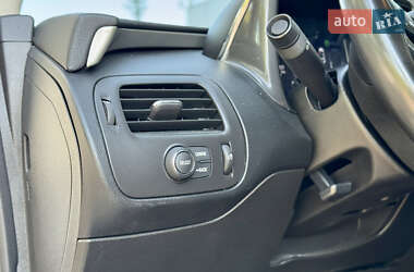 Хэтчбек Chevrolet Volt 2011 в 