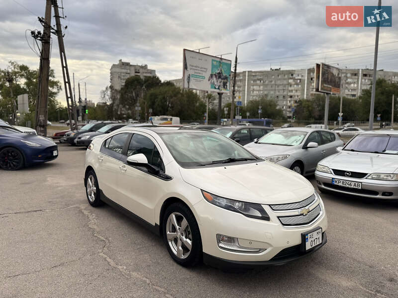 Хэтчбек Chevrolet Volt 2011 в Запорожье