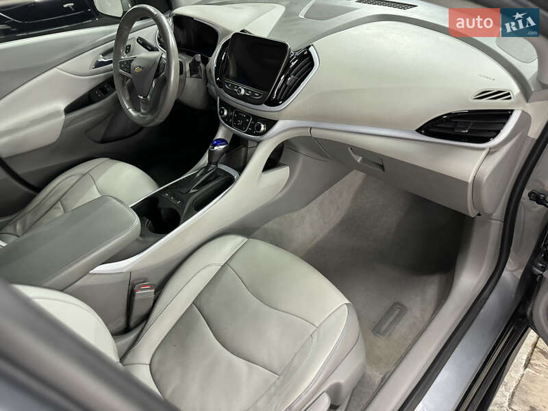 Хэтчбек Chevrolet Volt 2018 в Кременце