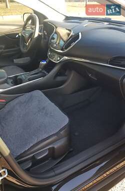 Хэтчбек Chevrolet Volt 2016 в 