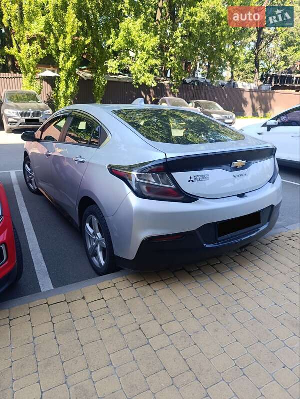 Хетчбек Chevrolet Volt 2017 в Києві