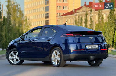 Хэтчбек Chevrolet Volt 2012 в 