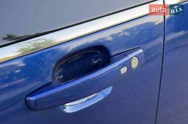 Хэтчбек Chevrolet Volt 2012 в 