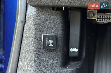 Хэтчбек Chevrolet Volt 2012 в 
