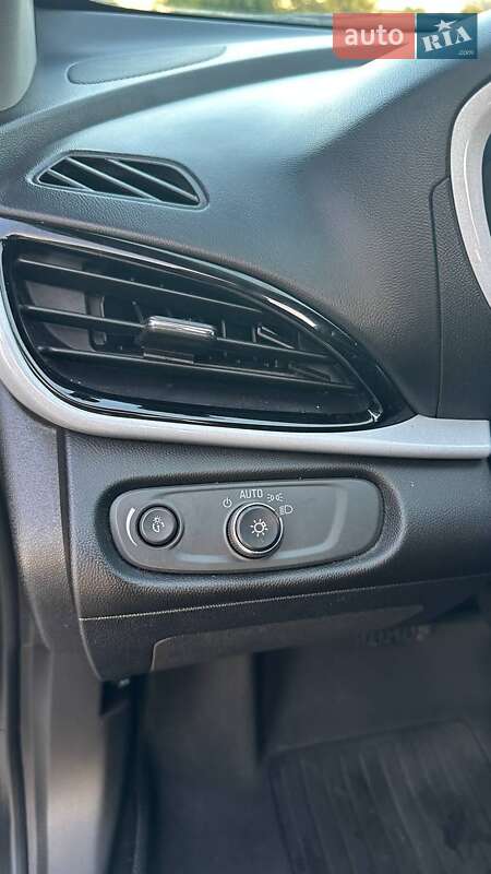 Хетчбек Chevrolet Volt 2016 в Львові фото 12 Хетчбек Chevrolet Volt 2016 в Львові