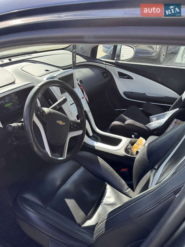 Хетчбек Chevrolet Volt 2012 в Чернівцях фото 2 Хетчбек Chevrolet Volt 2012 в Чернівцях
