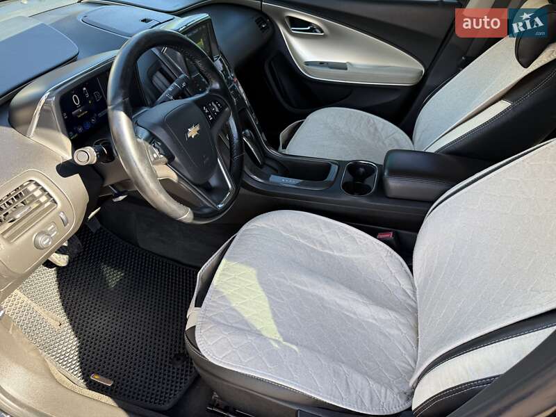 Хэтчбек Chevrolet Volt 2012 в Борисполе