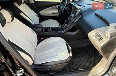 Хэтчбек Chevrolet Volt 2012 в 