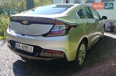 Хэтчбек Chevrolet Volt 2016 в 