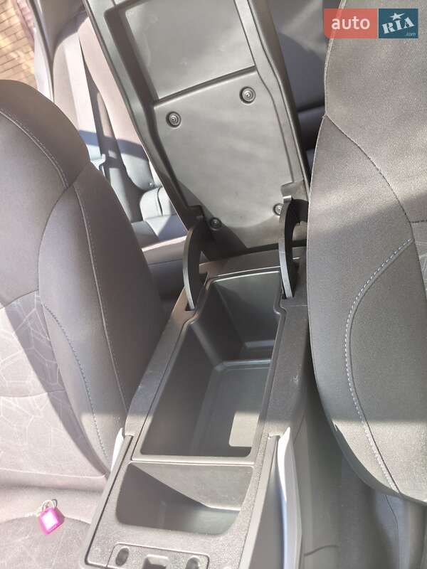 Хэтчбек Chevrolet Volt 2018 в Запорожье