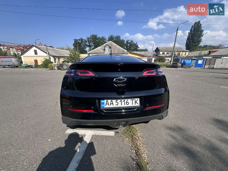 Хетчбек Chevrolet Volt 2014 в Києві