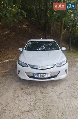 Хэтчбек Chevrolet Volt 2015 в 