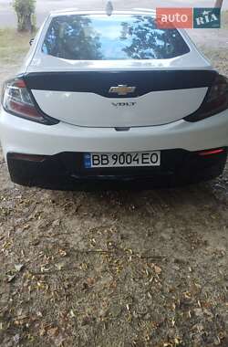 Хэтчбек Chevrolet Volt 2015 в 
