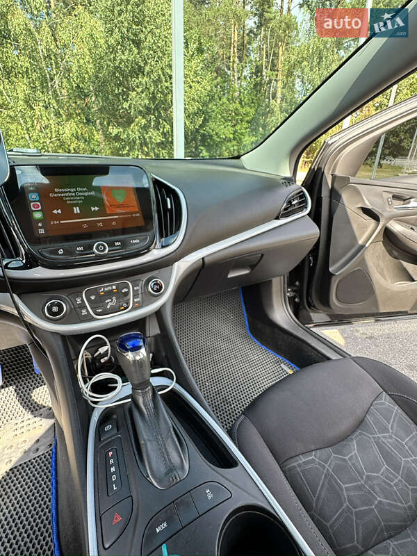 Хэтчбек Chevrolet Volt 2017 в Глевахе