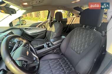 Хэтчбек Chevrolet Volt 2015 в 
