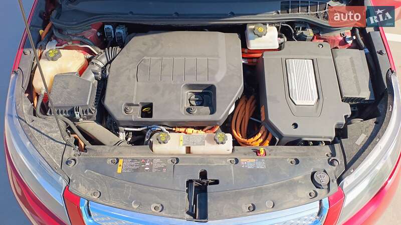 Хэтчбек Chevrolet Volt 2011 в Киеве