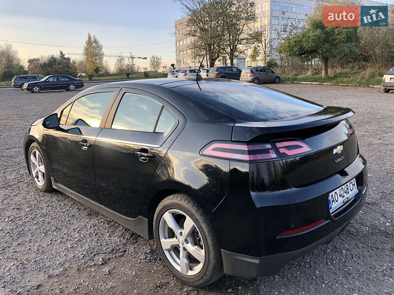 Хэтчбек Chevrolet Volt 2014 в Ужгороде