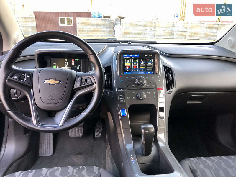 Хэтчбек Chevrolet Volt 2014 в Ужгороде