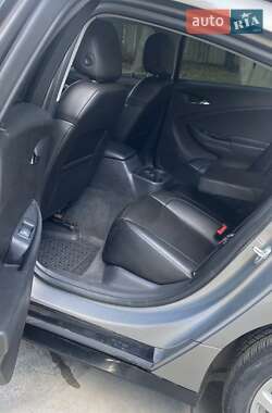 Хэтчбек Chevrolet Volt 2016 в 