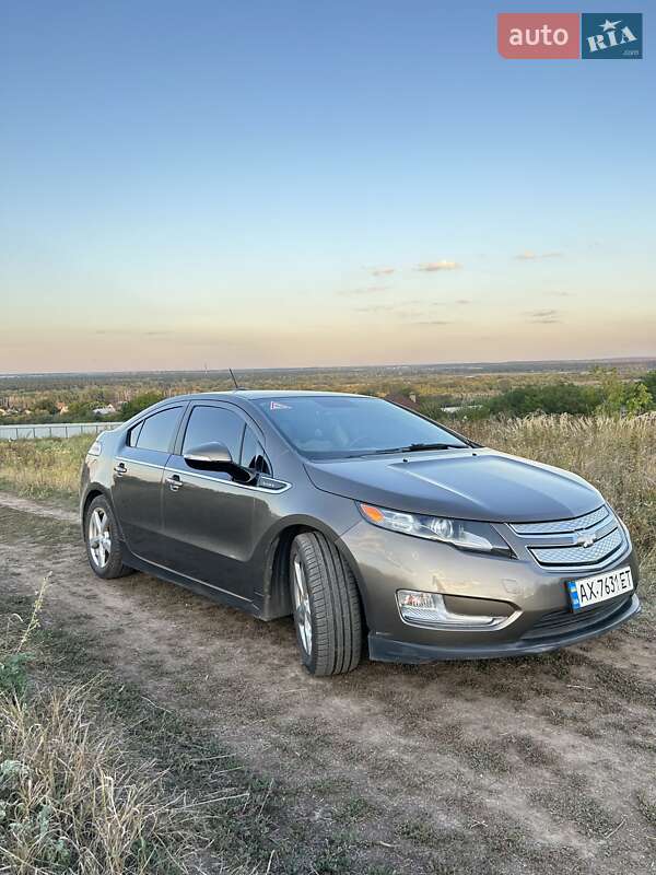 Хэтчбек Chevrolet Volt 2015 в Харькове
