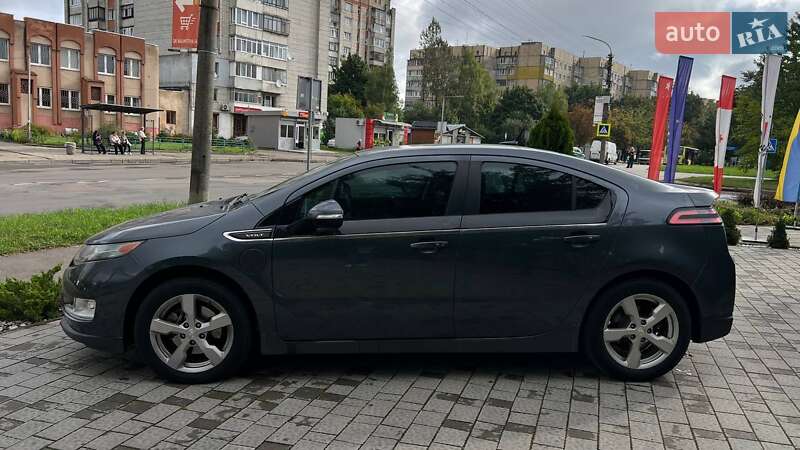 Хэтчбек Chevrolet Volt 2012 в Львове