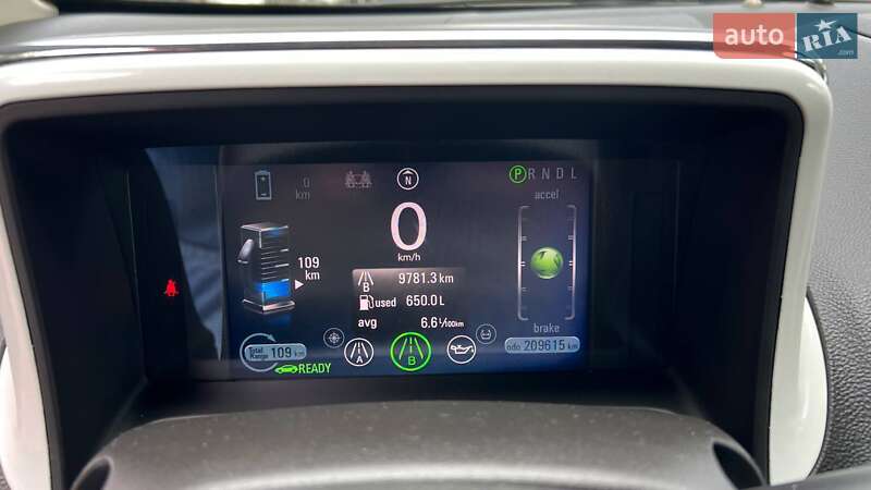 Хэтчбек Chevrolet Volt 2012 в Львове