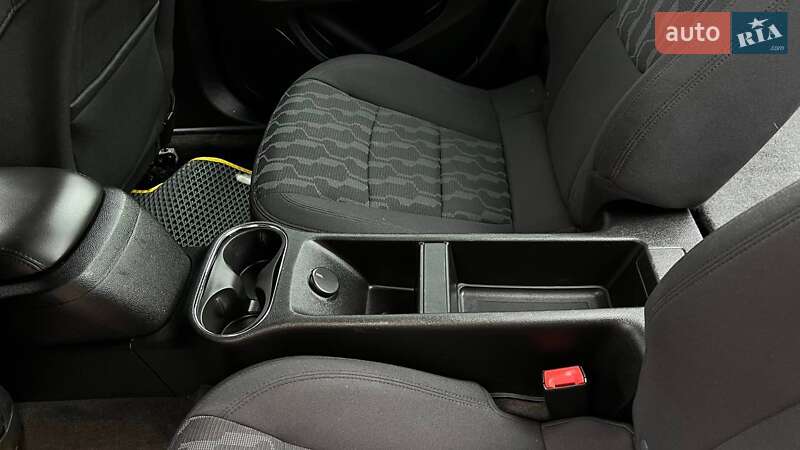 Хэтчбек Chevrolet Volt 2012 в Львове