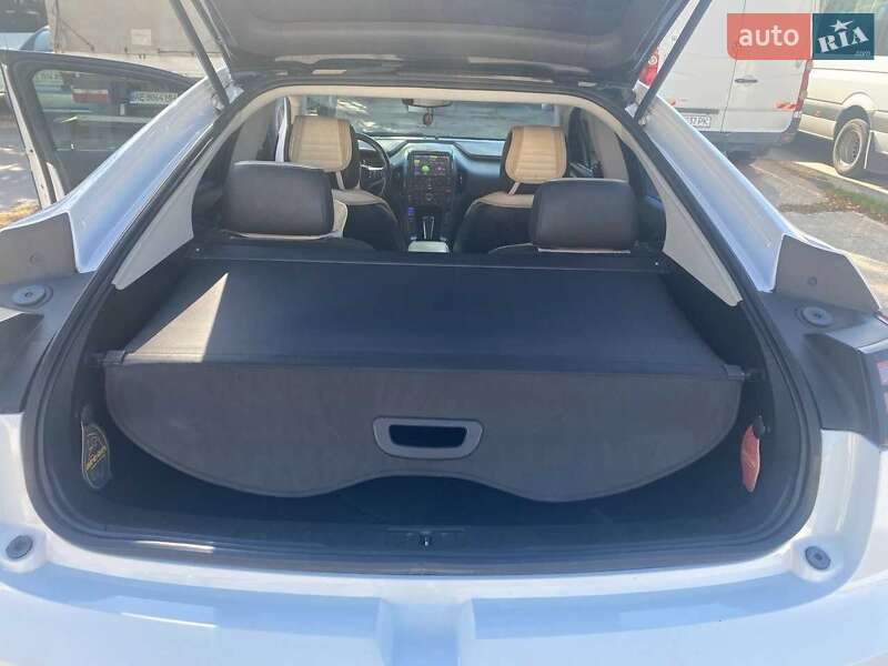 Хетчбек Chevrolet Volt 2012 в Кам'янському