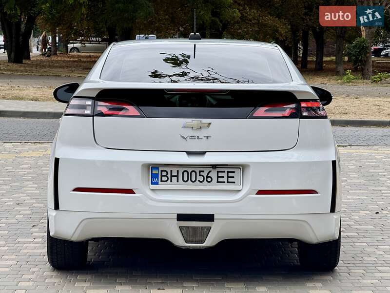 Хэтчбек Chevrolet Volt 2015 в Одессе